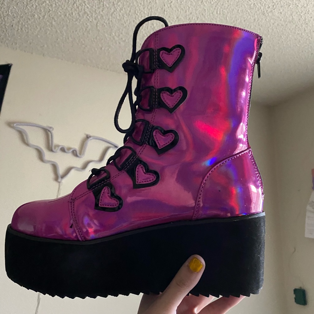 YRU platform boots